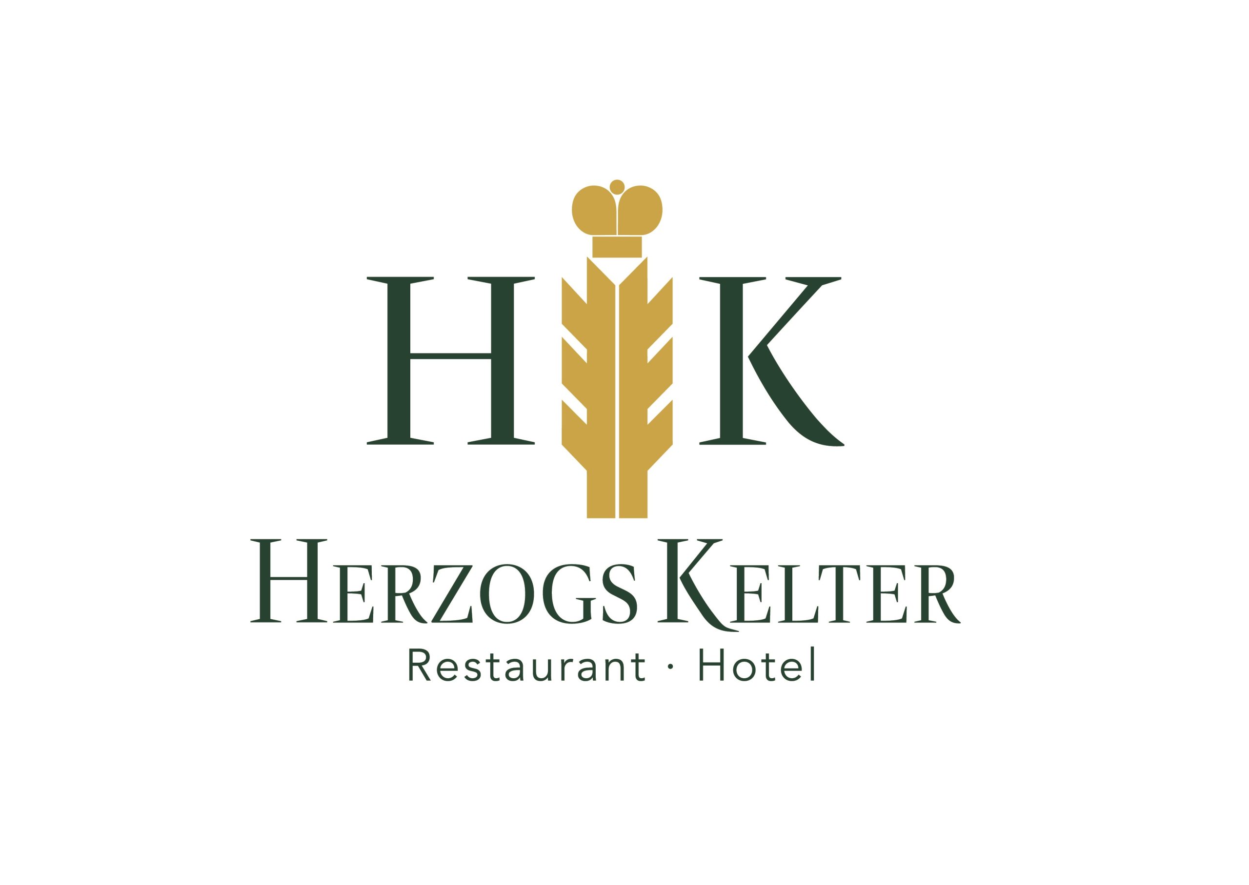Buchstabe H und K zentral im Logo abgebildet. Darunter geschrieben HerzogsKelter Restaurant Hotel.